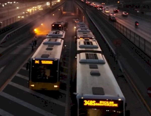 Metrobüsde Yangın